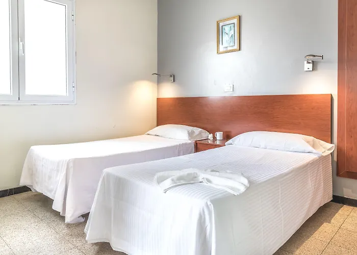 Ura Boutique Gurea Hotel 2*