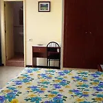 Ura Boutique Gurea 2*