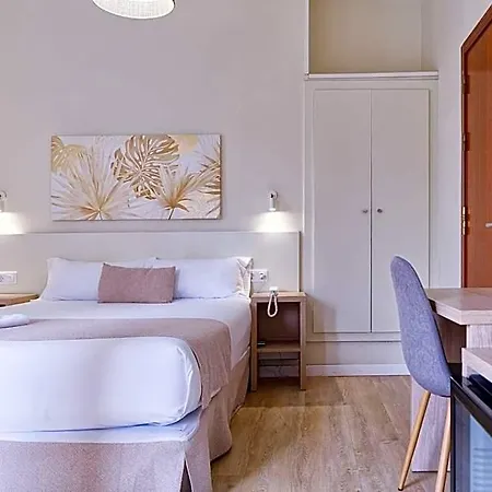 Ura Boutique Gurea Hotel 2*