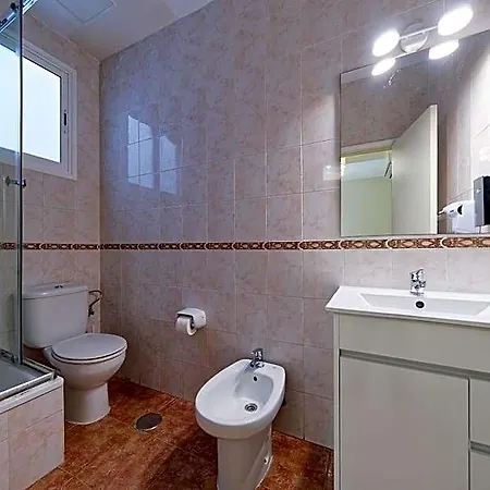 Ura Boutique Gurea Hotel 2*