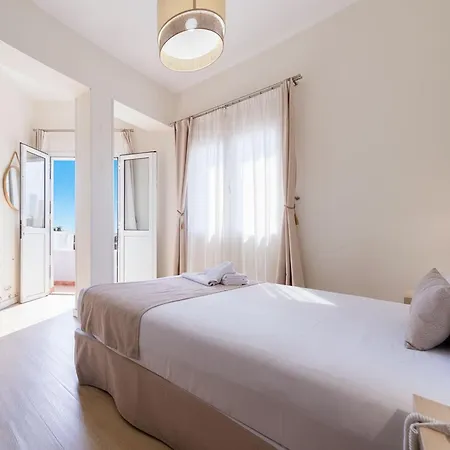 Ura Boutique Gurea 2*